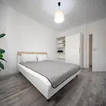 Apartament Vs Bucureşti