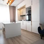 Vs * Bucureşti